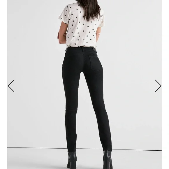 NWT Lucky Brand Lolita Mid Rise Skinny Jeans Black Size 28 or 6 - Picture 3 of 6